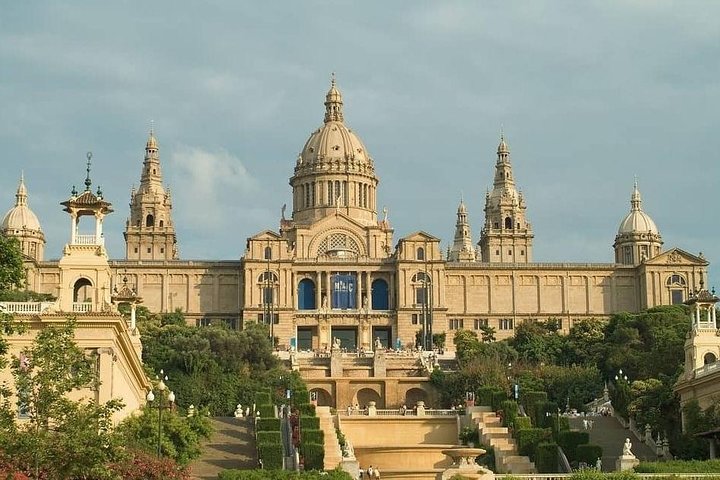 Barcelona Highlights Chauffeured Private Tour - Image 5