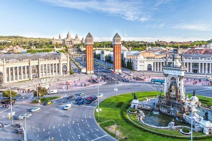 Barcelona Highlights Tour Privado - Image 1