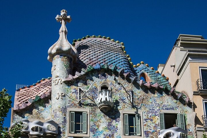 Barcelona Private Guided Shore Excursion - Image 3