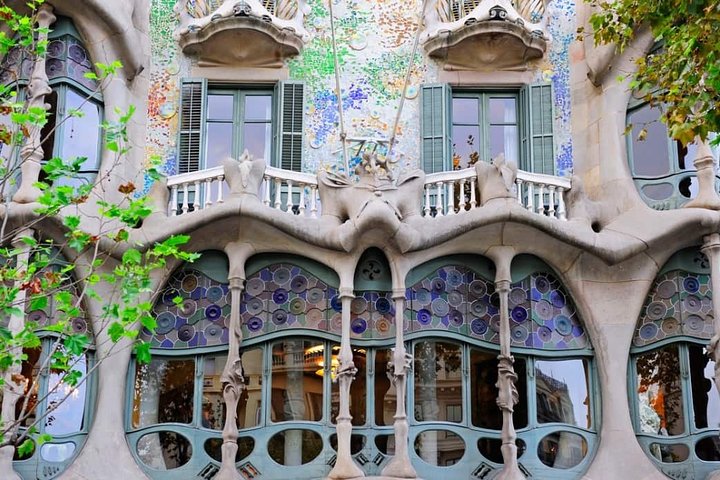 Barcelona Shore Excursion - Image 4