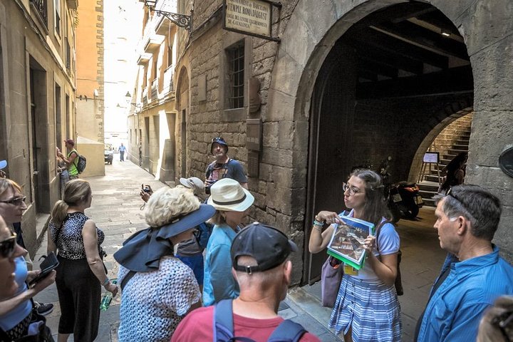Best of Barcelona Shore Excursion with Sagrada Familia Skip the Line Ticket - Image 5