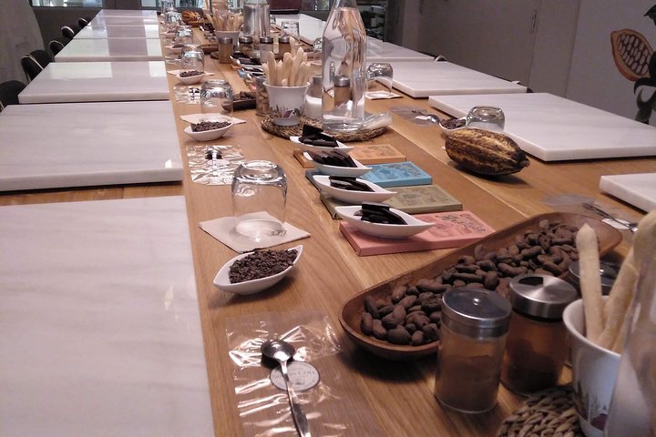 Chocolate tasting room & aromatic cocoa factory tour near Barcelona - Image 2