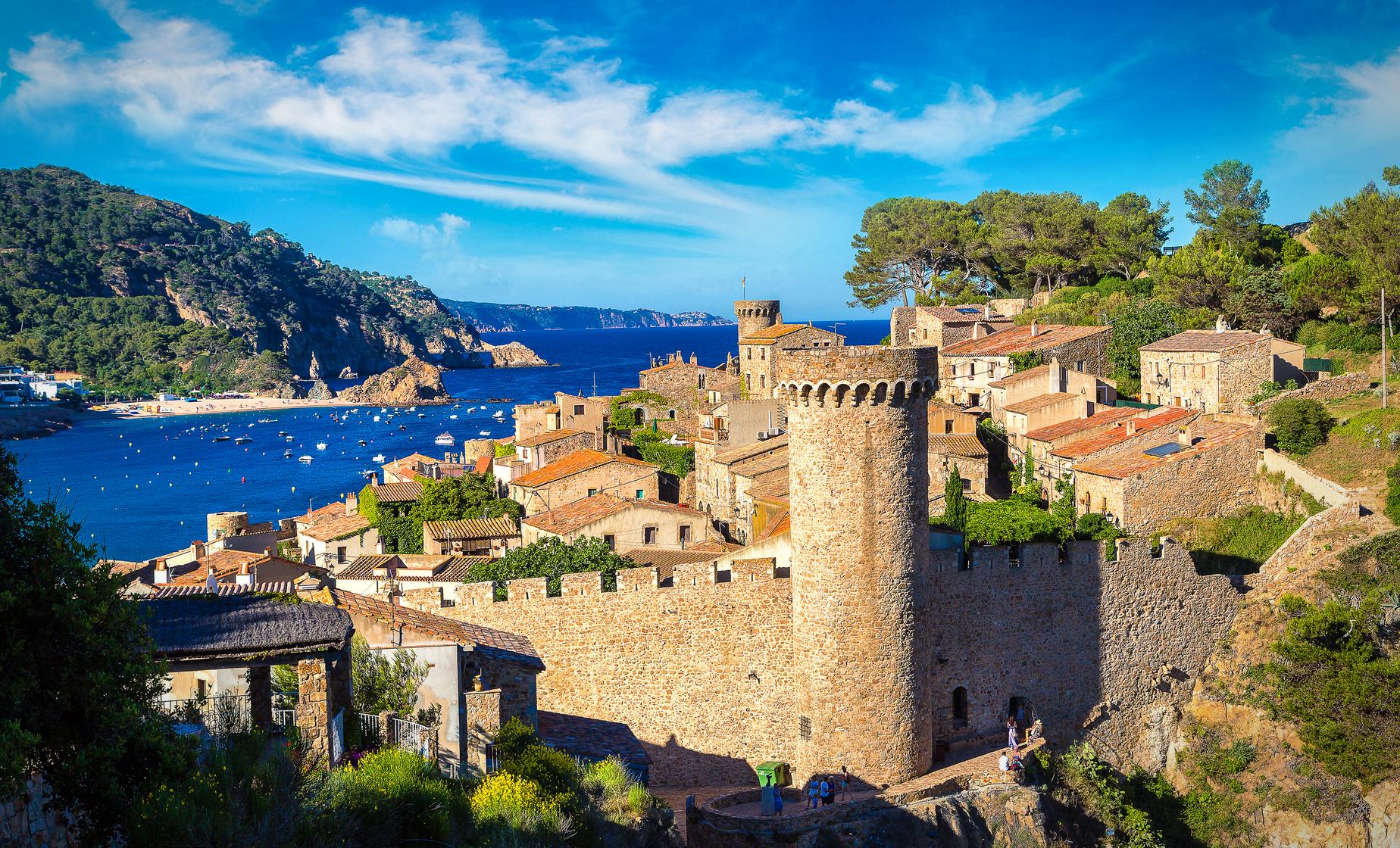 Costa Brava and Villages with Lunch Small Group Tour - Image 1