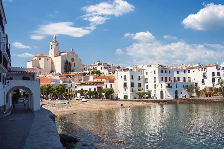 Dali, Costa Brava & Wine Private Tour - Image 1