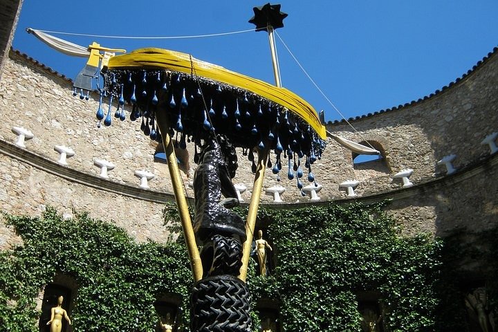 Dalí Museum + Costa Brava Tour - Image 5