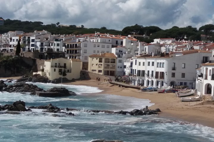 Do a real Zindagi na milegi dobara in Costa Brava from Barcelona - Image 3