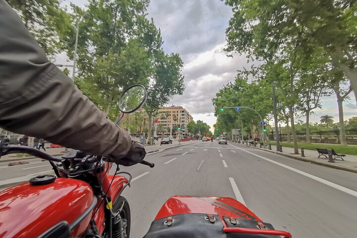 Full-Day Barcelona Tour by Sidecar Motorcycle - Image 3