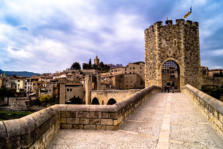 Full Day Car Trip from Barcelona to Medieval Towns of Catalonia - Image 1