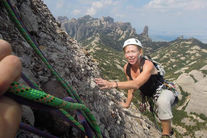  Full-day Guided Rock Climbing Trip in Montserrat, Barcelona - Image 3