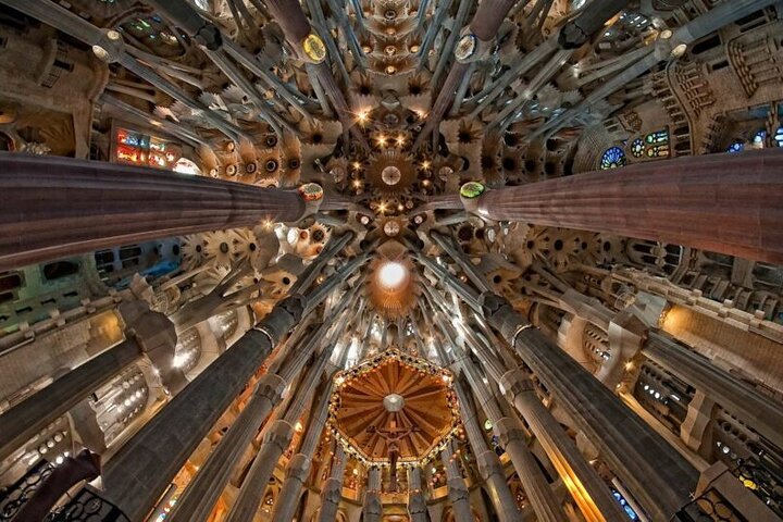 Full-Day Private Guided All Inclusive Barcelona Shore Excursion - Image 2