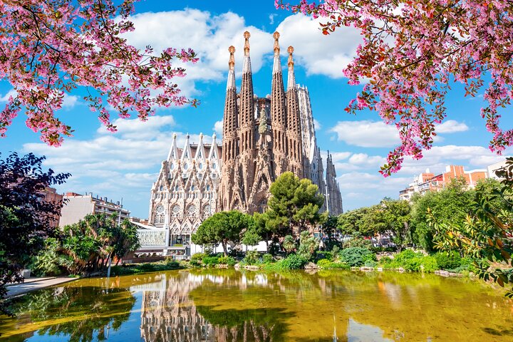 Full Day Private Shore Tour in Barcelona from Barcelona Port - Image 1