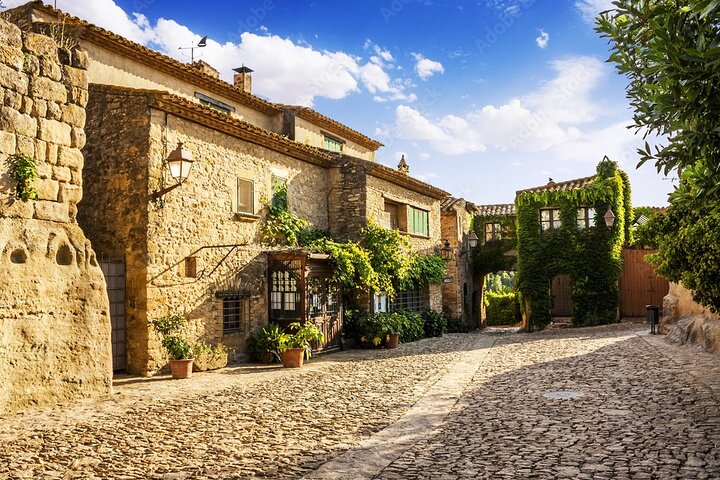 Full Day Tour Amazing Costa Brava Medieval Towns Hotel Pick Up - Image 5