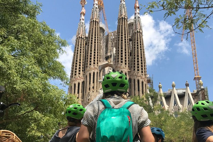 Gaudi E-Bike Tour in Barcelona - Image 5