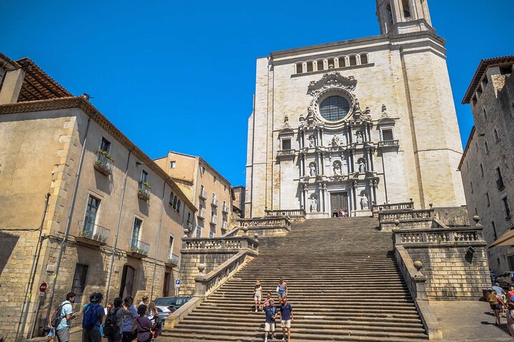 Girona and Costa Brava Private Day Trip from Barcelona - Image 3