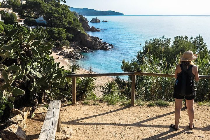 Girona City + Costa Brava Tour - Image 3