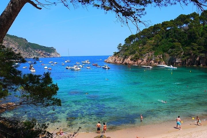 Girona City + Costa Brava Tour - Image 4