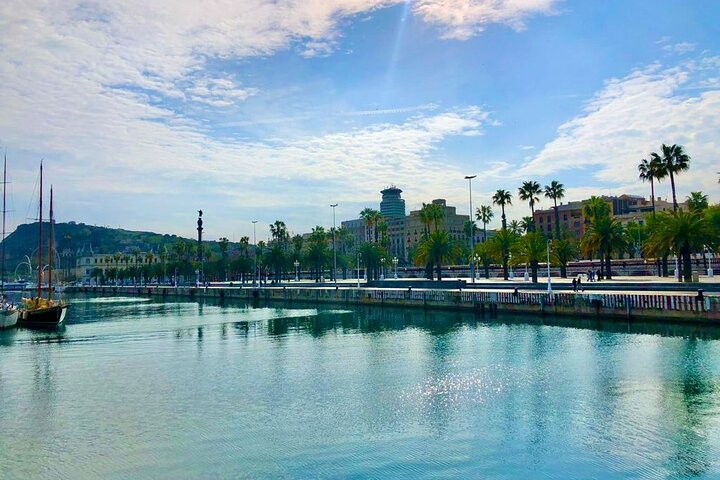 Guided Private Yacht Tour in Barcelona Spain - Image 2