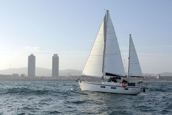 Look at Barcelona from a Sailing boat with tapas and drinks - Image 1