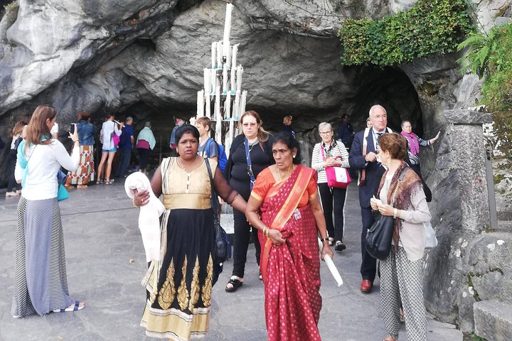 Marian Route: Lourdes, Montserrat & Meritxell - Image 5