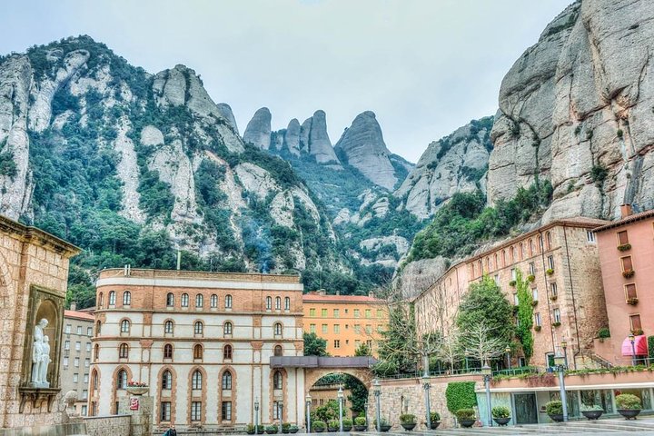 Montserrat Private Tour from Barcelona with official guide - Image 1
