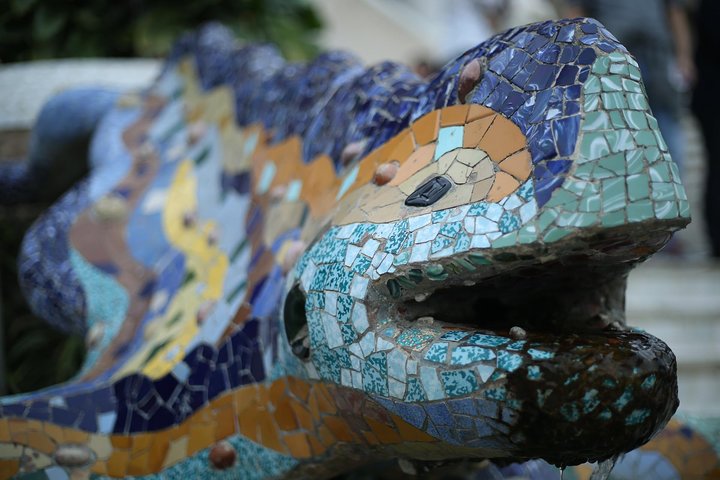 Park Güell and Sagrada Familia, Gaudí's Masterpieces Private Tour - Image 1