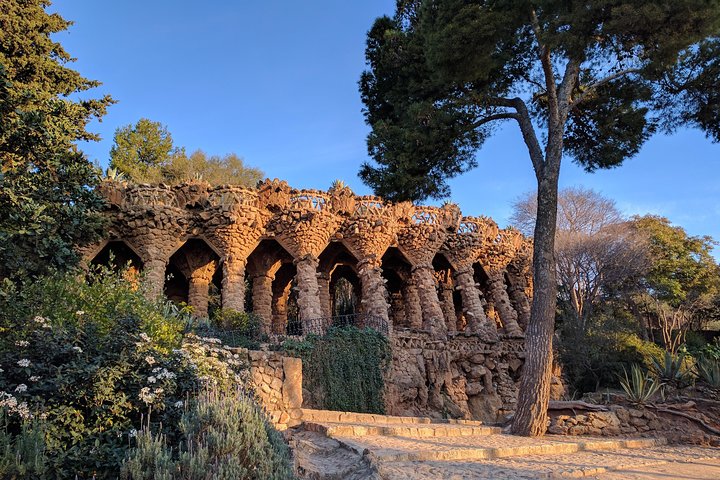 Park Güell and Sagrada Familia, Gaudí's Masterpieces Private Tour - Image 5