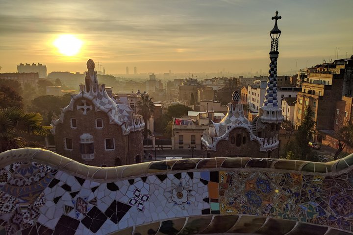 Park Güell and Sagrada Familia, Gaudí's Masterpieces Private Tour - Image 4