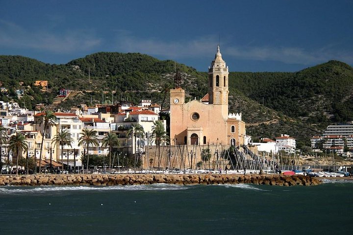 Private 5-hour Tour of Sitges from Barcelona with official tour guide - Image 1