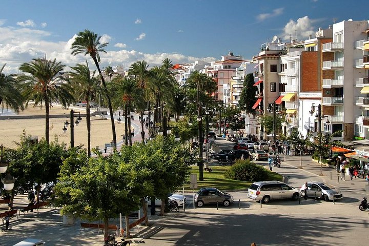 Private 5-hour Tour of Sitges from Barcelona with official tour guide - Image 5