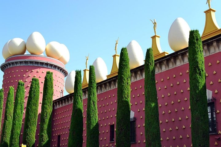 Private 6-Hour tour of Dali Museum in Figueras from Barcelona with Hotel pick up - Image 5
