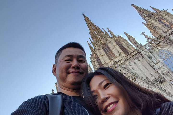 Private Barcelona Tour + Sagrada Familia, Park Güell & La Pedrera - Image 2