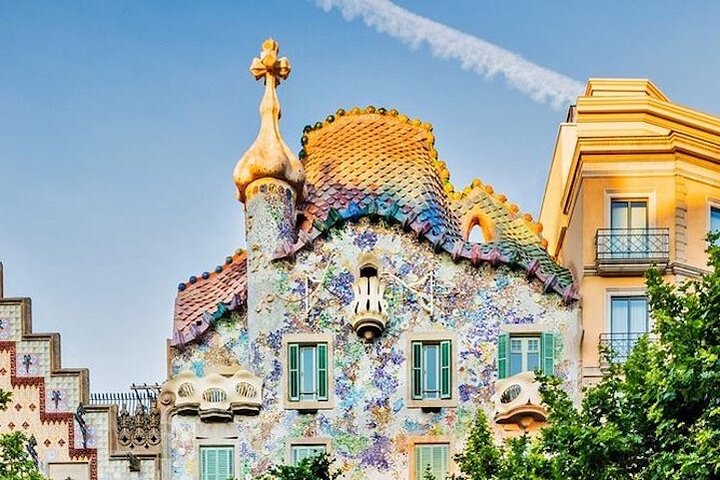 Private Casa Batlló & Skip-the-line + Official Licensed Guide - Image 1