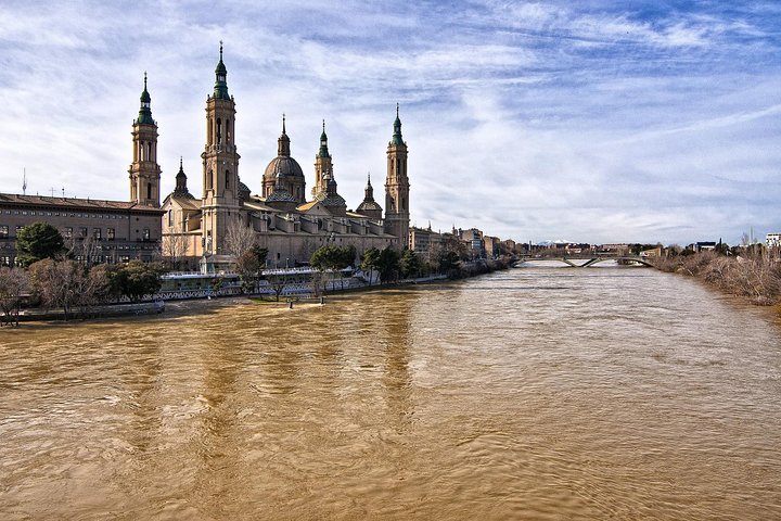 Private Customized Tour from Barcelona to Zaragoza with Guide and Transportation - Image 2