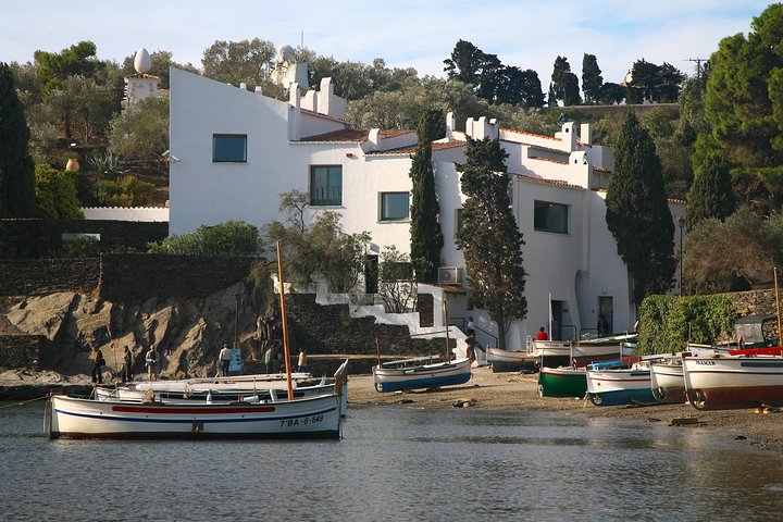 Private Dalí Museum and Tour from Barcelona - Image 2