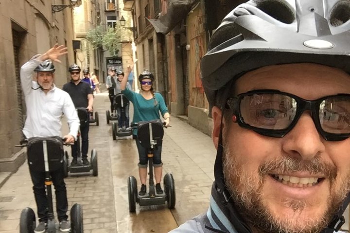 PRIVATE Live-Guided Barcelona 3-hour Segway Tour - Image 1