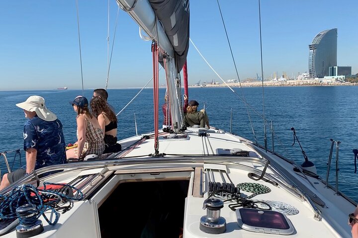Shared 2-Hour Sailing Tour with Cava in Barcelona - Image 1