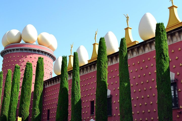 Surreal experience: visit the Dalí museum - Image 5