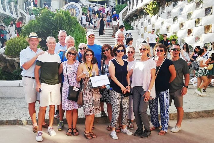Welcome Private Tour in Barcelona with Licensed Guide - Image 1