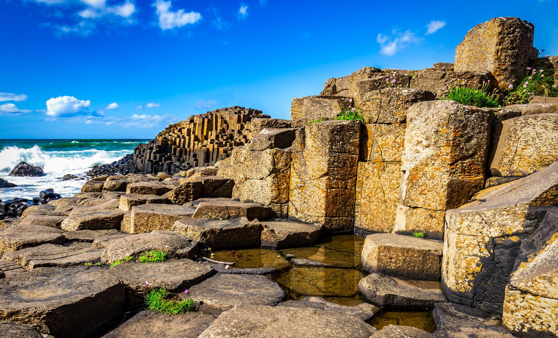 Private Giants Causeway and Belfast City Tour - Image 1