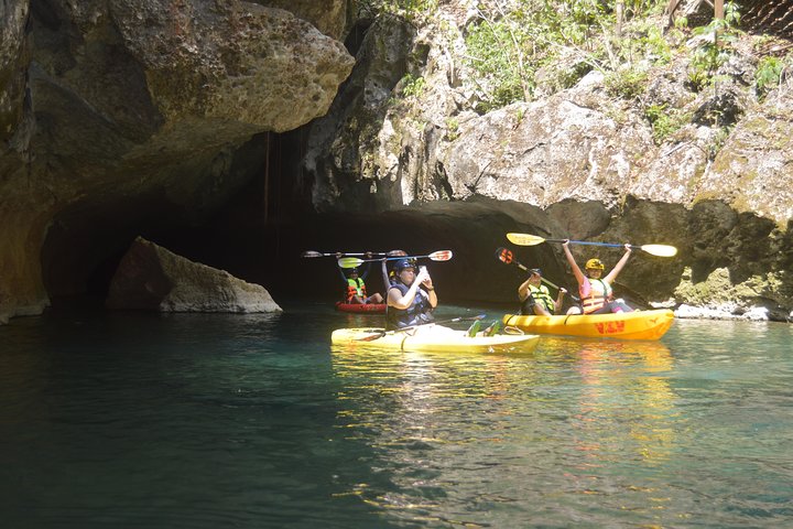 Cave Kayaking & Ziplines in Nohoch Che’en Park from Belize City - Image 1