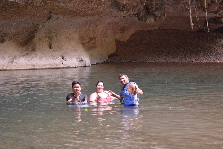 Cave Tubing Ready to Explore - Image 4