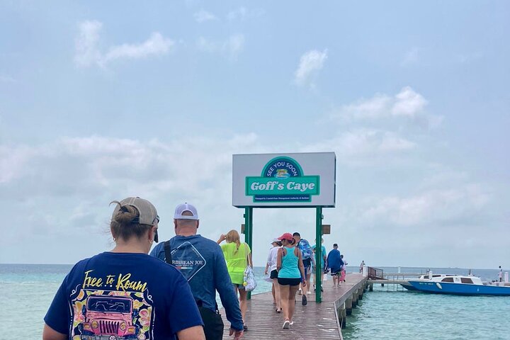 Goff's Caye Beach And Snorkeling - Image 2