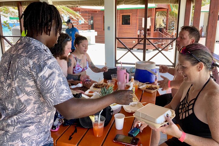 Goff's Caye Beach And Snorkeling - Image 4