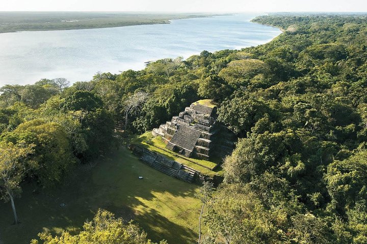 Lamanai Temple - Image 1