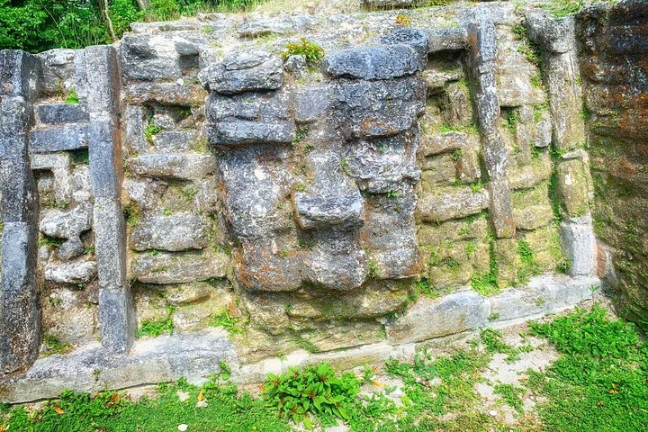Lamanai Temple - Image 2