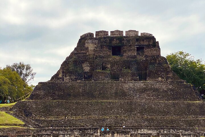Xunantunich and Inland Blue Hole Tour - Image 2