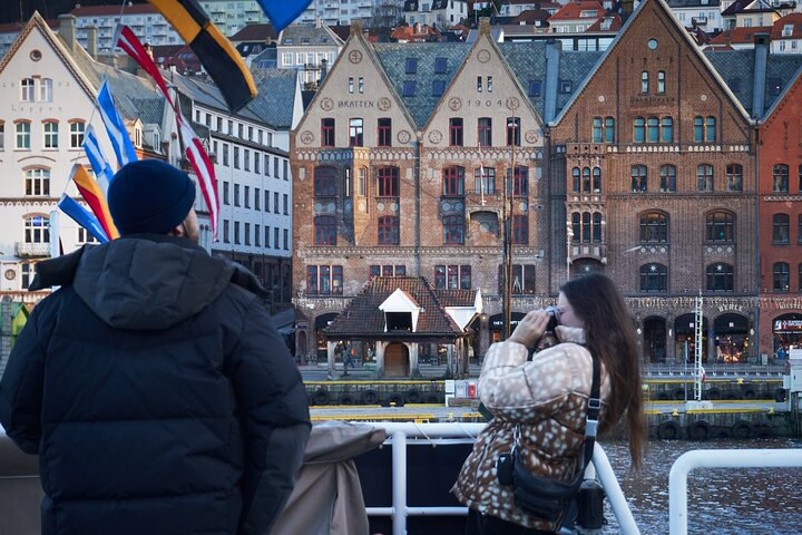 Bergen Cruise - Guided City & Harbor Sightseeing - Image 2