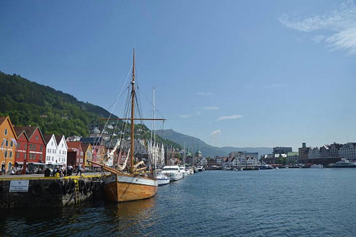 Bergen: Mostraumen Fjord Cruise - Image 3