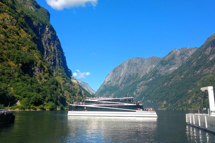 Full Day Private Tour to Flam with Pick Up - Image 1