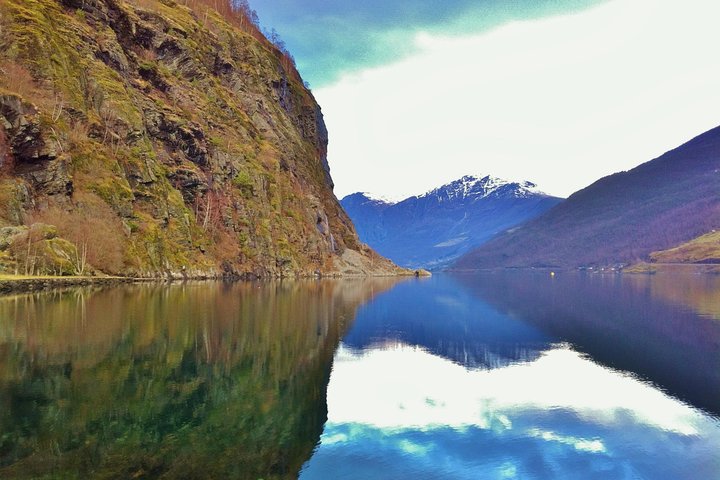 PRIVATE GUIDED TOUR: Sketches of Norway – Gudvangen and Stegastein, 12.5 hours - Image 4